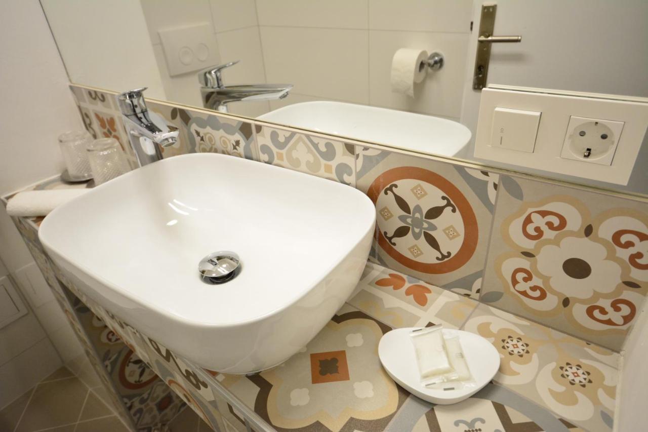 Lucky 13 Apartment Zagabria Esterno foto